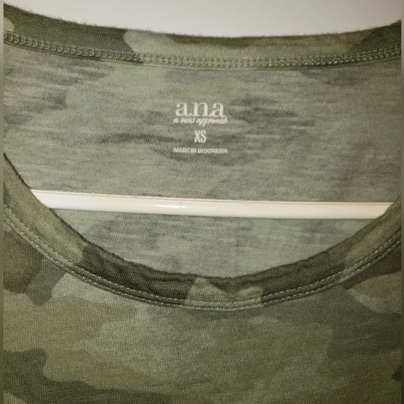 Wonens shirt - Picture 3 of 3